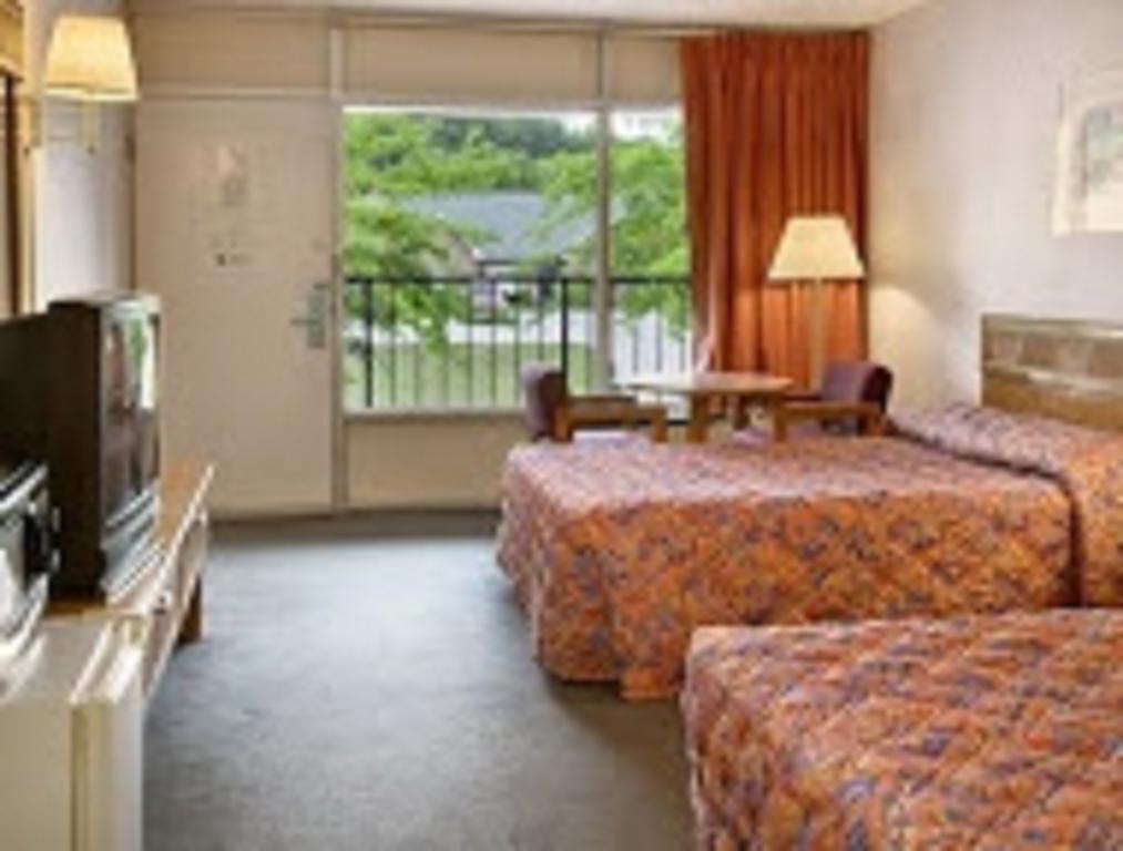 Town And Country Inn Suites Spindale Forest City Eksteriør bilde
